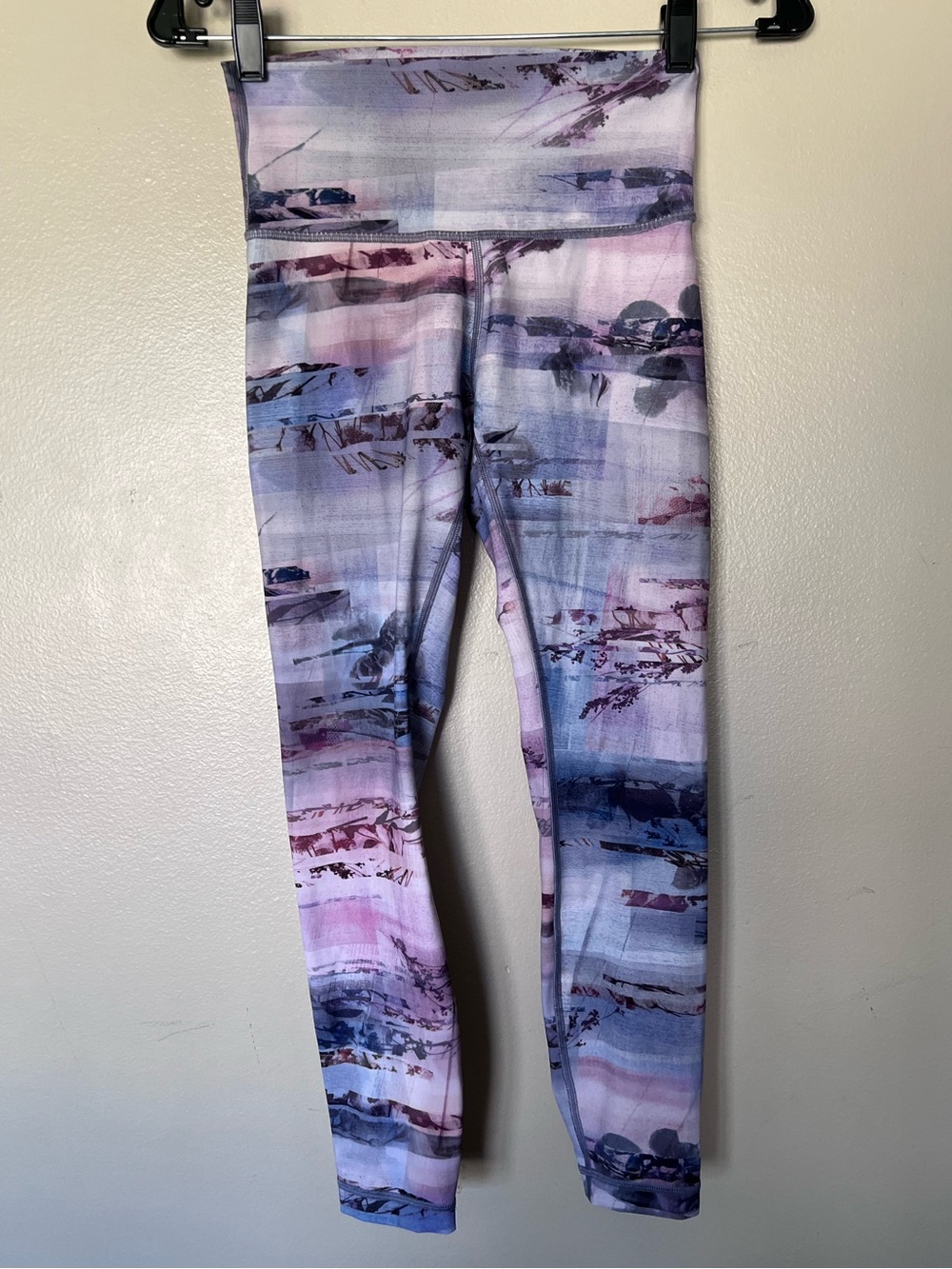 Lululemon Wunder Under High-Rise Sunrise Silhouette Multi  Size: 4